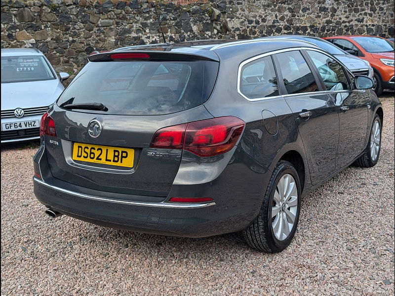 Vauxhall Astra 2.0L SE CDTI S/S Estate 5dr Diesel Manual Euro 5 (163 bhp) 5dr Manual 2025