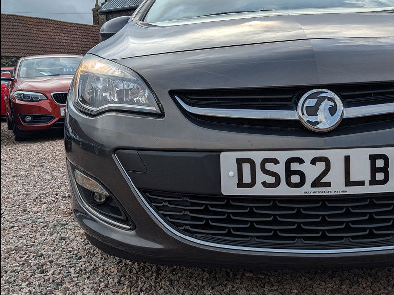 Vauxhall Astra 2.0L SE CDTI S/S Estate 5dr Diesel Manual Euro 5 (163 bhp) 5dr Manual 2025