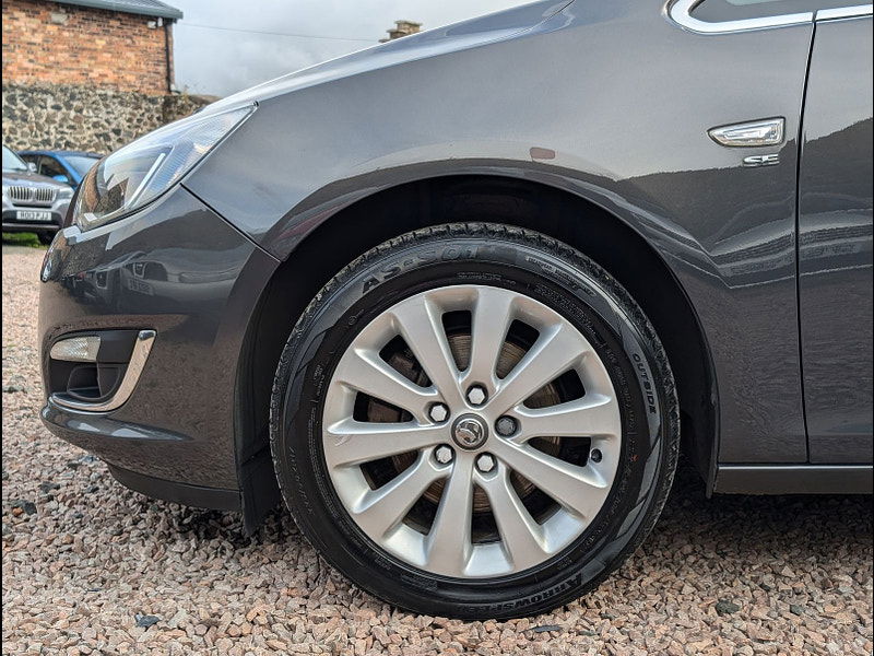 Vauxhall Astra 2.0L SE CDTI S/S Estate 5dr Diesel Manual Euro 5 (163 bhp) 5dr Manual 2025