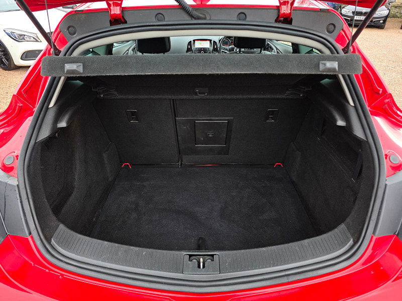 Vauxhall Astra GTC 1.4i Turbo Limited Edition Coupe 3dr Petrol Manual Euro 6 (s/s) (120 ps) 3dr Manual 2026