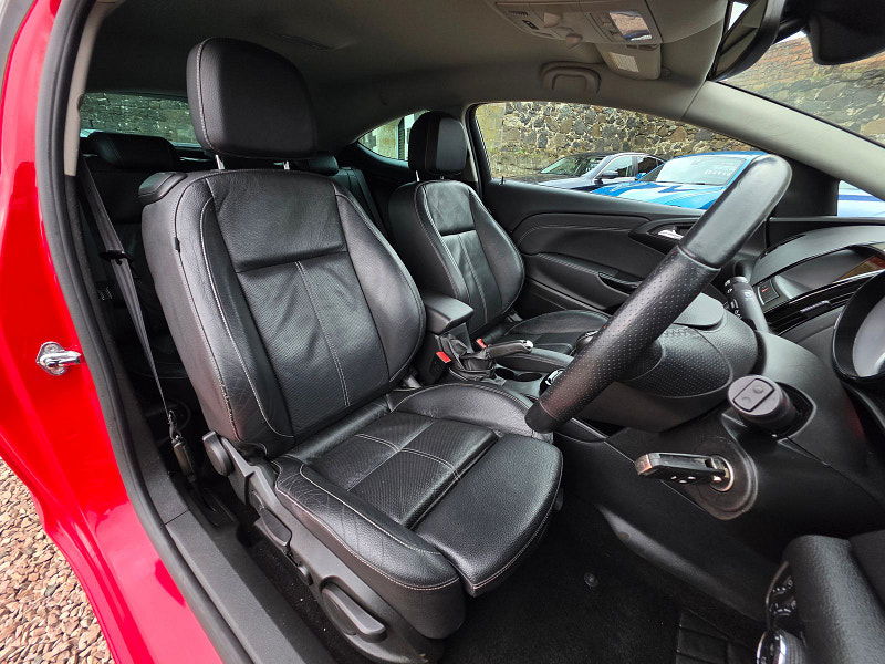 Vauxhall Astra GTC 1.4i Turbo Limited Edition Coupe 3dr Petrol Manual Euro 6 (s/s) (120 ps) 3dr Manual 2026