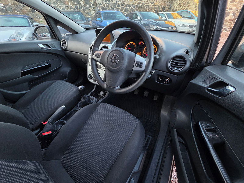 Vauxhall Corsa 1.2L Exite Hatchback 5dr Petrol Manual Euro 5 (83 bhp) 5dr Manual 2025