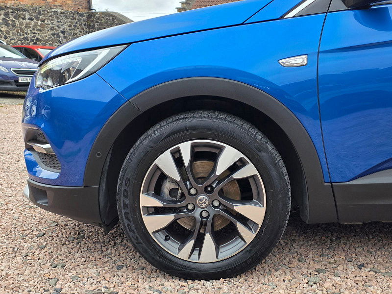 Vauxhall Grandland X 1.2L Sport Nav T S/S SUV 5dr Petrol Manual Euro 6 (128 bhp) 5dr Manual 2025