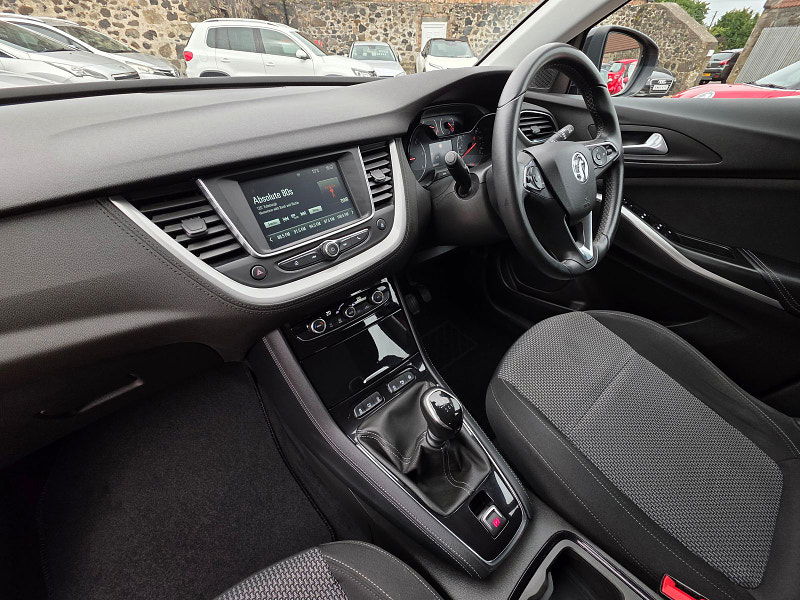 Vauxhall Grandland X 1.6L SE TD S/S SUV 5dr Diesel Manual Euro 6 (118 bhp) 5dr Manual 2025