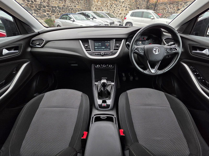 Vauxhall Grandland X 1.6L SE TD S/S SUV 5dr Diesel Manual Euro 6 (118 bhp) 5dr Manual 2025