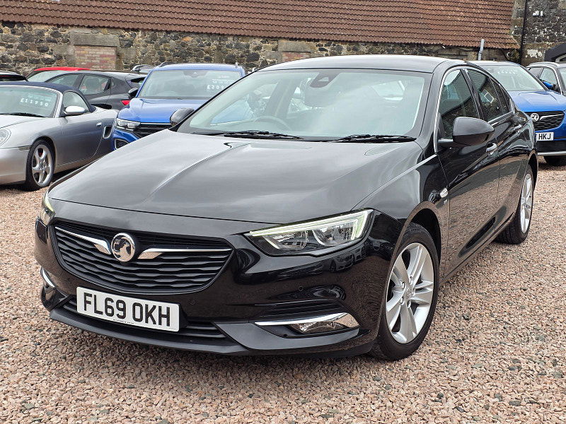 Vauxhall Insignia 1.6L SRi TD Hatchback 5dr Diesel Manual Euro 6 (134 bhp) 5dr Manual 2025