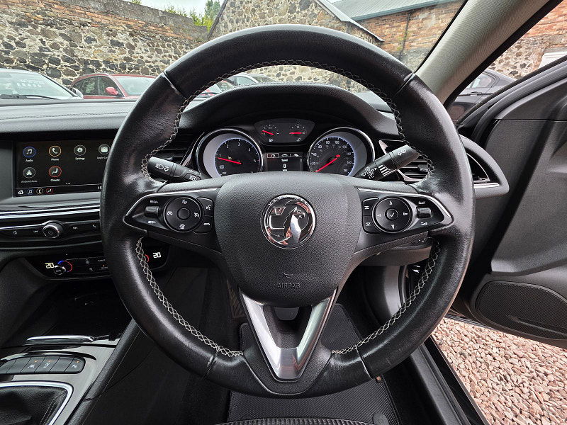 Vauxhall Insignia 1.6L SRi TD Hatchback 5dr Diesel Manual Euro 6 (134 bhp) 5dr Manual 2025
