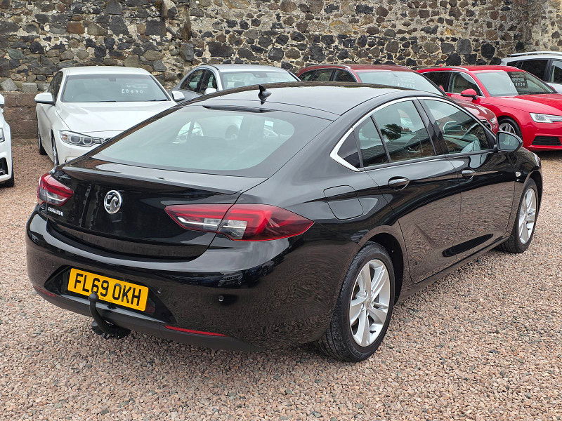 Vauxhall Insignia 1.6L SRi TD Hatchback 5dr Diesel Manual Euro 6 (134 bhp) 5dr Manual 2025