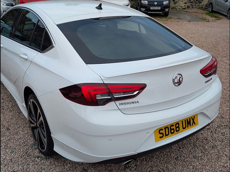 Vauxhall Insignia 2.0L SRi VX-Line Nav TD Hatchback 5dr Diesel Manual Euro 6 (168 bhp) 5dr Manual 2025