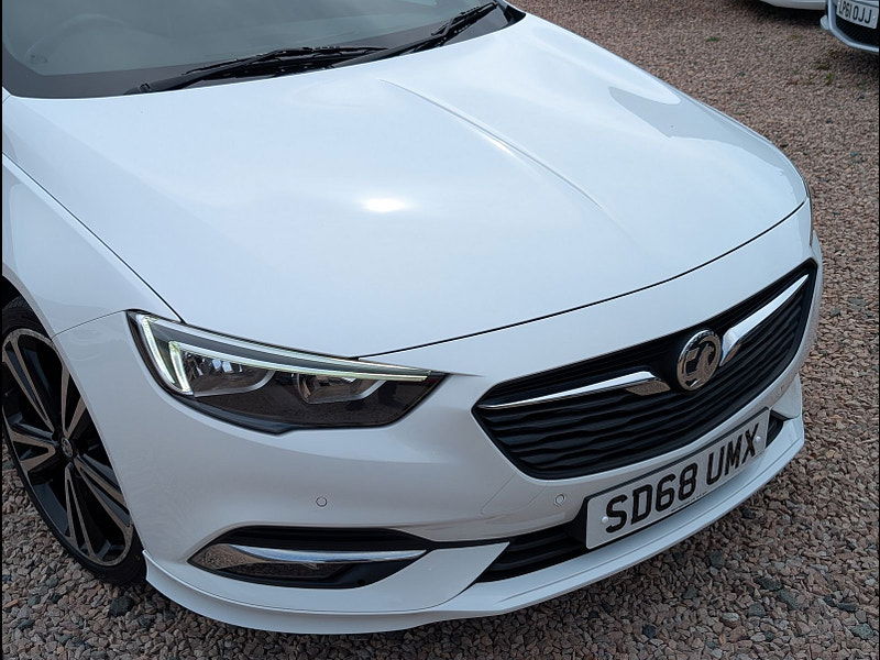 Vauxhall Insignia 2.0L SRi VX-Line Nav TD Hatchback 5dr Diesel Manual Euro 6 (168 bhp) 5dr Manual 2025