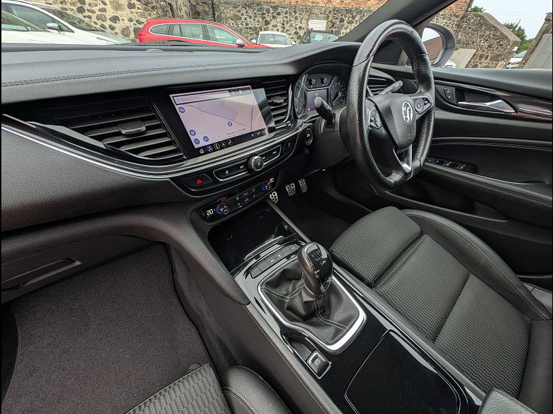 Vauxhall Insignia 2.0L SRi VX-Line Nav TD Hatchback 5dr Diesel Manual Euro 6 (168 bhp) 5dr Manual 2025
