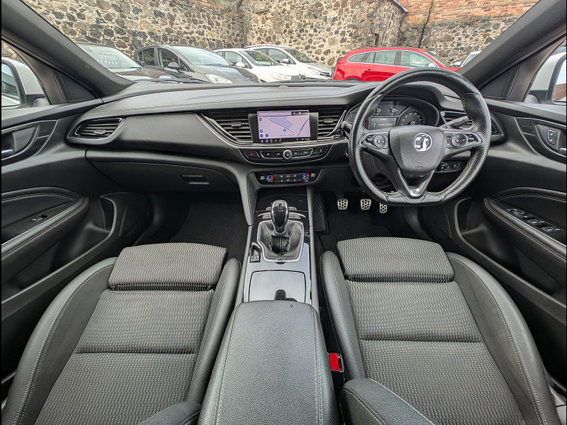 Vauxhall Insignia 2.0L SRi VX-Line Nav TD Hatchback 5dr Diesel Manual Euro 6 (168 bhp) 5dr Manual 2025