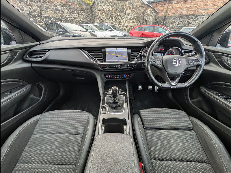Vauxhall Insignia 2.0L SRi VX-Line Nav TD Hatchback 5dr Diesel Manual Euro 6 (168 bhp) 5dr Manual 2025