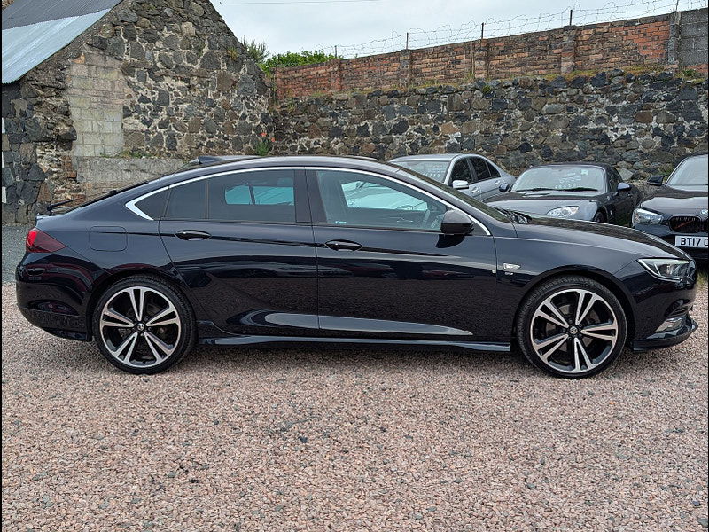 Vauxhall Insignia 2.0L SRi VX-Line Nav TD Hatchback 5dr Diesel Manual Euro 6 (168 bhp) 5dr Manual 2025
