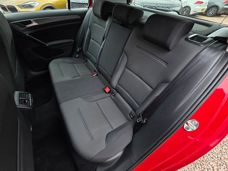 Volkswagen Golf 1.4 TSI BlueMotion Tech SE Nav Hatchback 5dr Petrol Manual Euro 6 (s/s) (125 ps) 5dr Manual 2026