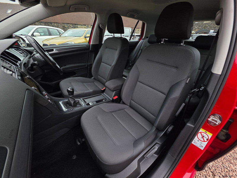 Volkswagen Golf 1.4 TSI BlueMotion Tech SE Nav Hatchback 5dr Petrol Manual Euro 6 (s/s) (125 ps) 5dr Manual 2026