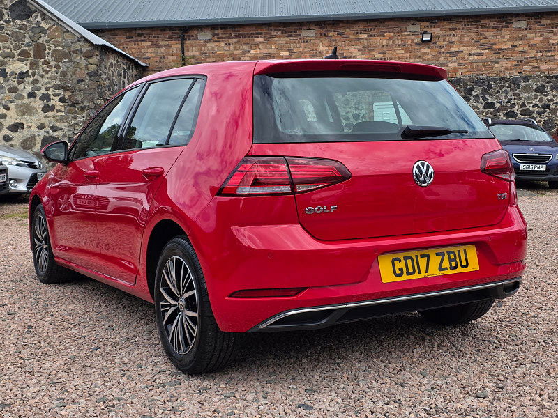 Volkswagen Golf 1.4L SE Nav TSi BlueMotion Technology Hatchback 5dr Petrol Manual Euro 6 (121 bhp) 5dr Manual 2025