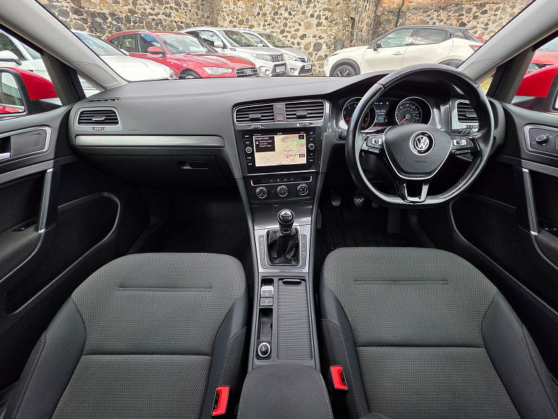 Volkswagen Golf 1.4L SE Nav TSi BlueMotion Technology Hatchback 5dr Petrol Manual Euro 6 (121 bhp) 5dr Manual 2025