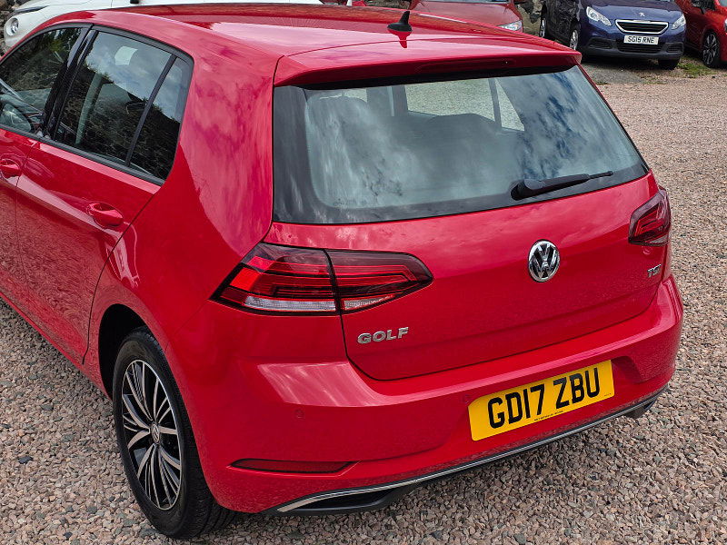 Volkswagen Golf 1.4L SE Nav TSi BlueMotion Technology Hatchback 5dr Petrol Manual Euro 6 (121 bhp) 5dr Manual 2025