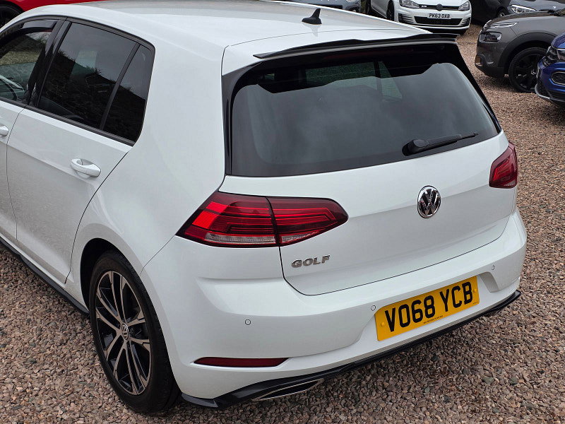 Volkswagen Golf 1.5 TSI EVO R-Line Hatchback 5dr Petrol Manual Euro 6 (s/s) (150 ps) 5dr Manual 2026