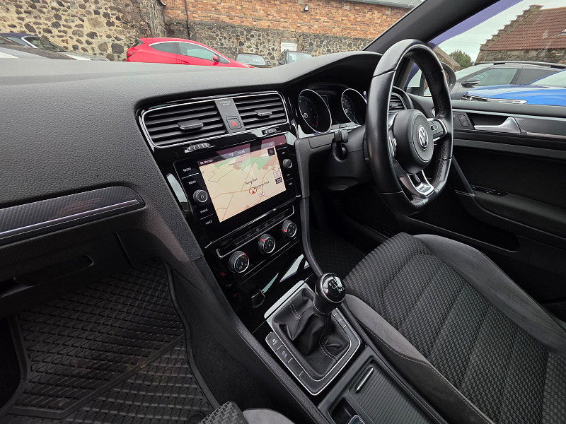 Volkswagen Golf 1.5 TSI EVO R-Line Hatchback 5dr Petrol Manual Euro 6 (s/s) (150 ps) 5dr Manual 2026