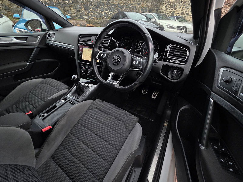 Volkswagen Golf 1.5 TSI EVO R-Line Hatchback 5dr Petrol Manual Euro 6 (s/s) (150 ps) 5dr Manual 2026