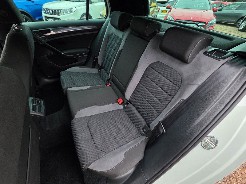 Volkswagen Golf 1.5 TSI EVO R-Line Hatchback 5dr Petrol Manual Euro 6 (s/s) (150 ps) 5dr Manual 2026