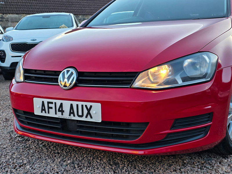 Volkswagen Golf 1.6L SE BlueMotion Technology TDI Hatchback 5dr Diesel Manual Euro 5 (103 bhp) 5dr Manual 2025