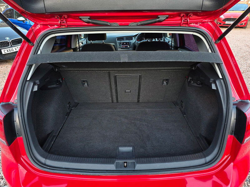 Volkswagen Golf 1.6L SE BlueMotion Technology TDI Hatchback 5dr Diesel Manual Euro 5 (103 bhp) 5dr Manual 2025