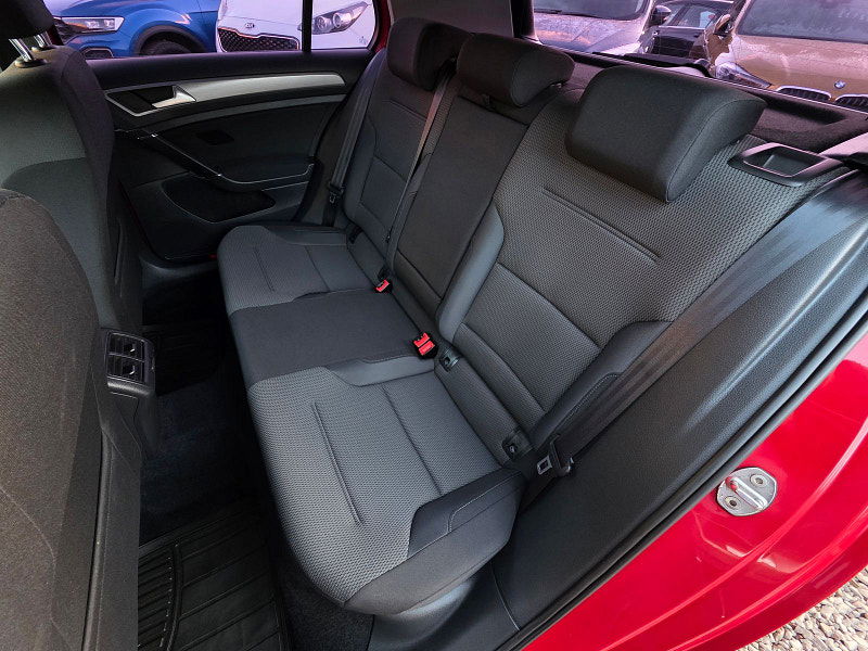 Volkswagen Golf 1.6L SE BlueMotion Technology TDI Hatchback 5dr Diesel Manual Euro 5 (103 bhp) 5dr Manual 2025