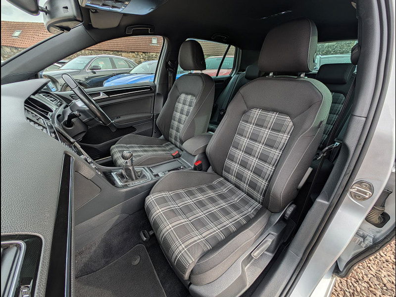 Volkswagen Golf 2.0L GTD Hatchback 5dr Diesel Manual Euro 6 (182 bhp) 5dr Manual 2025