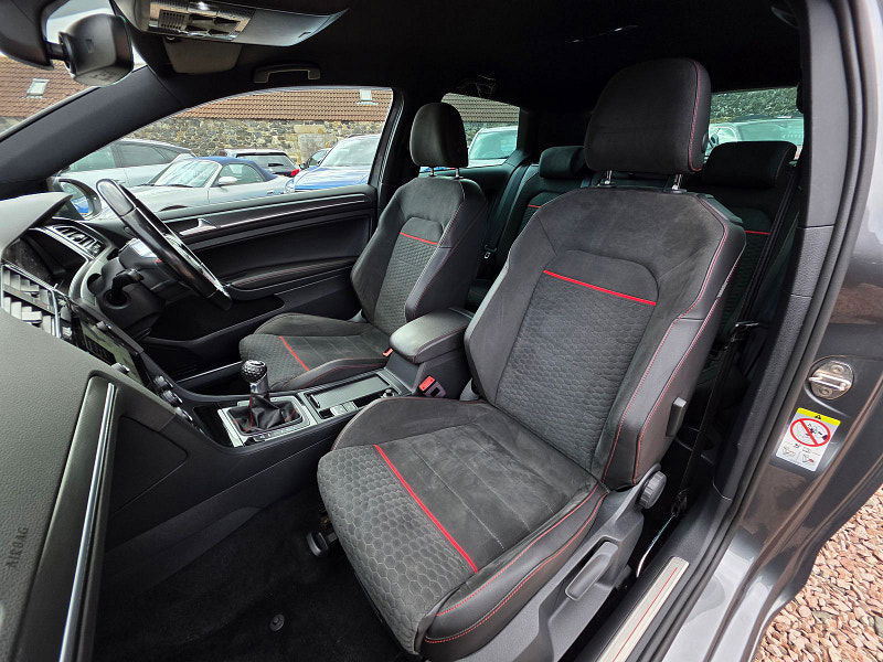 Volkswagen Golf 2.0L GTi TSi Hatchback 3dr Petrol Manual Euro 6 (227 bhp) 3dr Manual 2025