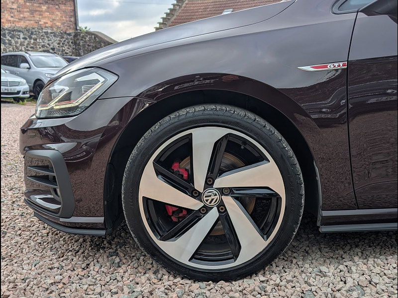 Volkswagen Golf 2.0L GTi TSi Hatchback 5dr Petrol Manual Euro 6 (227 bhp) 5dr Manual 2025