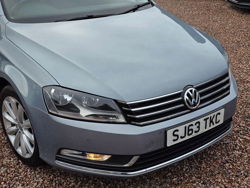 Volkswagen Passat 2.0L Highline TDI BlueMotion Technology Saloon 4dr Diesel Manual Euro 5 (138 bhp) 4dr Manual 2025