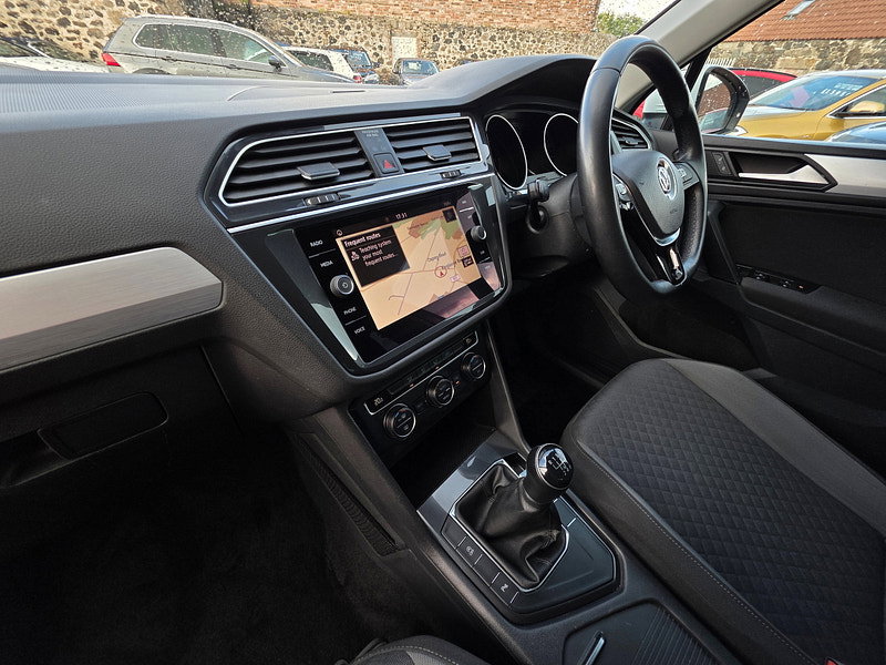 Volkswagen Tiguan 2.0 TDI SE Navigation SUV 5dr Diesel Manual Euro 6 (s/s) (150 ps) 5dr Manual 2026