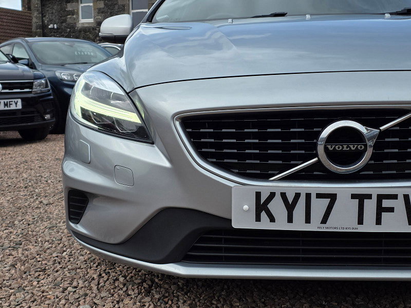 Volvo V40 2.0 D2 R-Design Nav Plus Hatchback 5dr Diesel Manual Euro 6 (s/s) (120 ps) 5dr Manual 2026