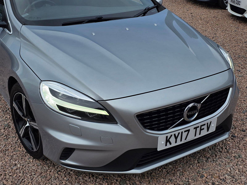 Volvo V40 2.0 D2 R-Design Nav Plus Hatchback 5dr Diesel Manual Euro 6 (s/s) (120 ps) 5dr Manual 2026