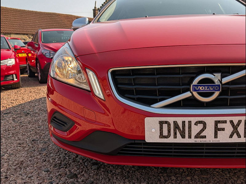 Volvo V60 1.6L R-Design Drive S/S Estate 5dr Diesel Manual Euro 5 (113 bhp) 5dr Manual 2025