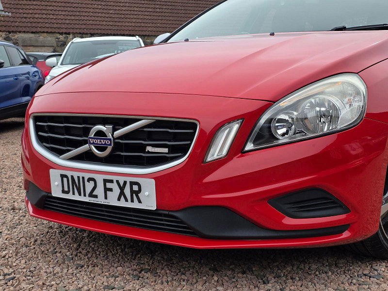 Volvo V60 1.6L R-Design Drive S/S Estate 5dr Diesel Manual Euro 5 (113 bhp) 5dr Manual 2025