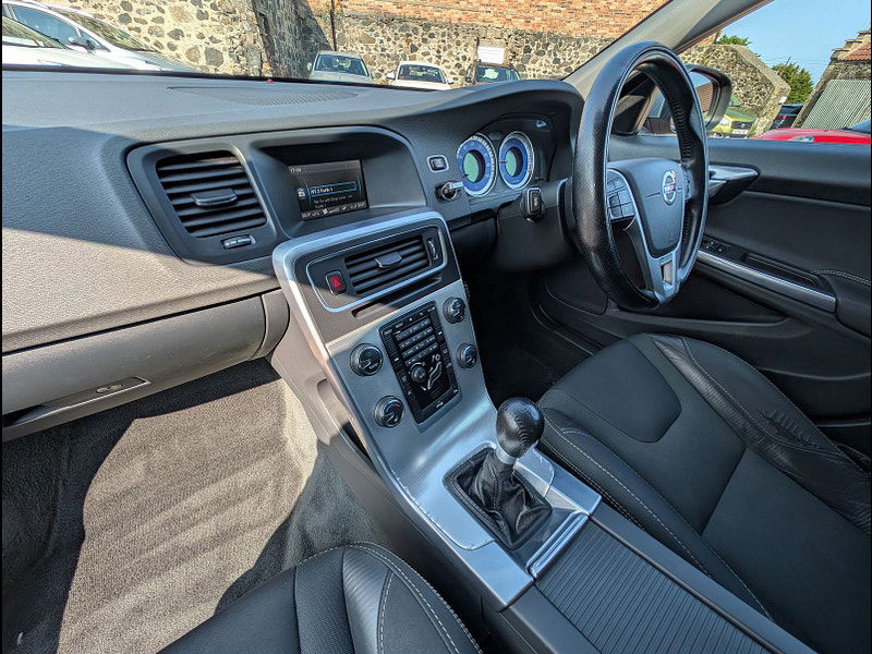 Volvo V60 1.6L R-Design Drive S/S Estate 5dr Diesel Manual Euro 5 (113 bhp) 5dr Manual 2025