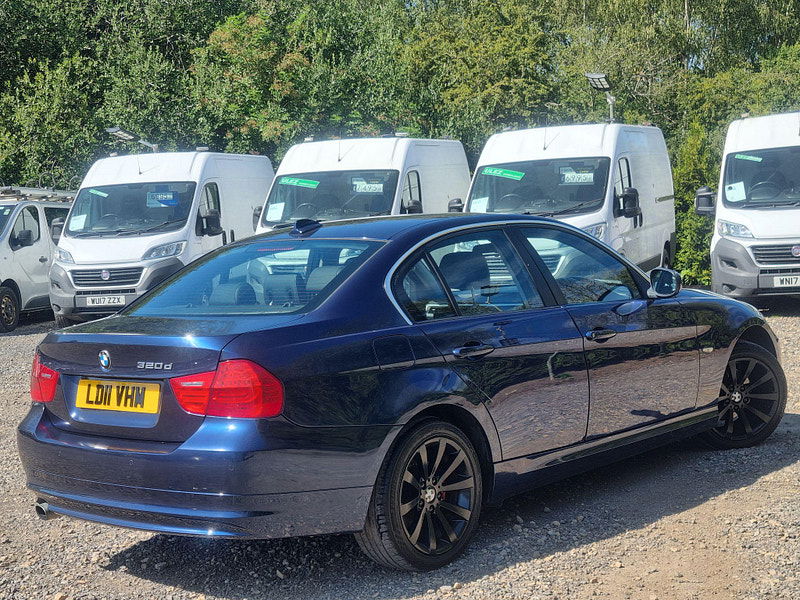 BMW 3 Series 2.0 320d Exclusive Edition Euro 5 (s/s) 4dr 4dr Manual 2025