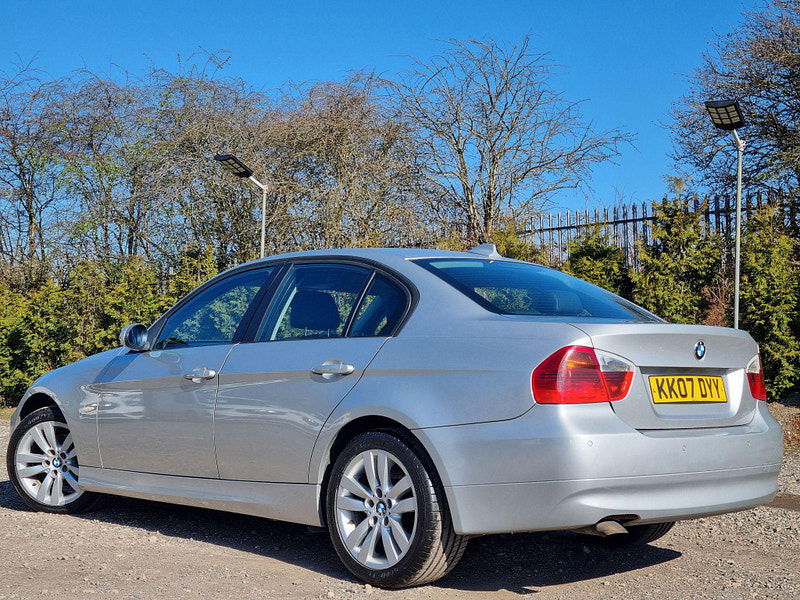 BMW 3 Series 2.0 320d SE Euro 4 4dr 4dr Manual 2025