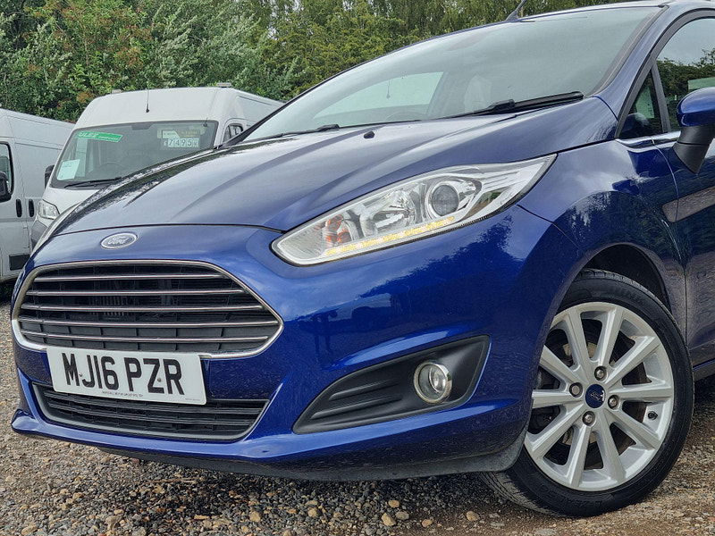 Ford Fiesta 1.0T EcoBoost Titanium Euro 6 (s/s) 5dr 5dr Manual 2025