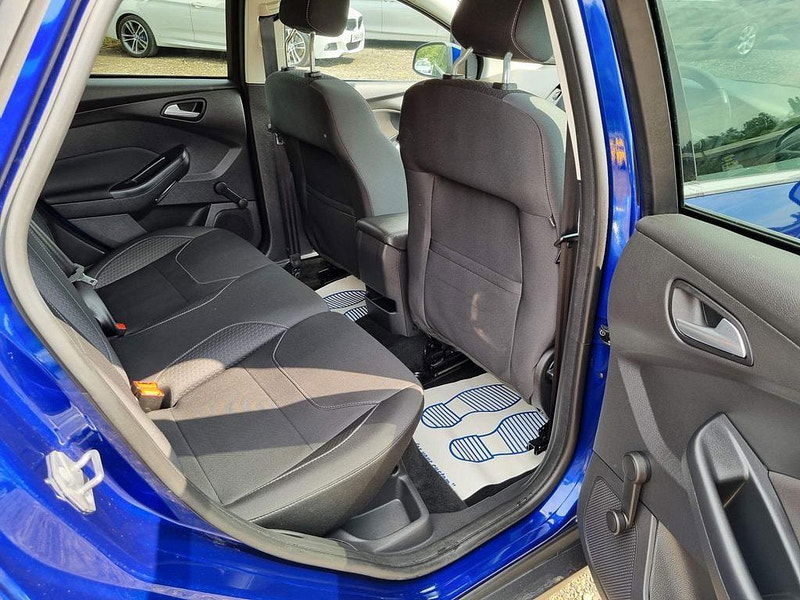 Ford Focus 1.5 TDCi Zetec Edition Euro 6 (s/s) 5dr 5dr Manual 2025