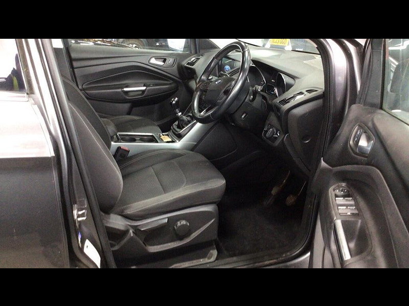 Ford Kuga 2.0 TDCi EcoBlue Zetec AWD Euro 6 (s/s) 5dr 5dr Manual 2026