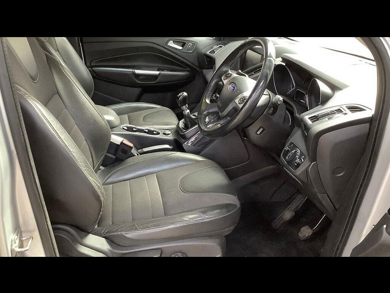 Ford Kuga 2.0 TDCi Titanium AWD Euro 6 (s/s) 5dr 5dr Manual 2025