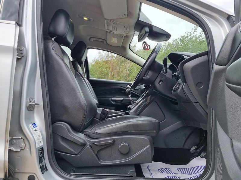 Ford Kuga 2.0 TDCi Titanium AWD Euro 6 (s/s) 5dr 5dr Manual 2025