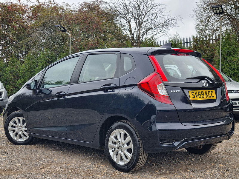 Honda Jazz 1.3 i-VTEC SE Navi Euro 6 (s/s) 5dr 5dr Manual 2025