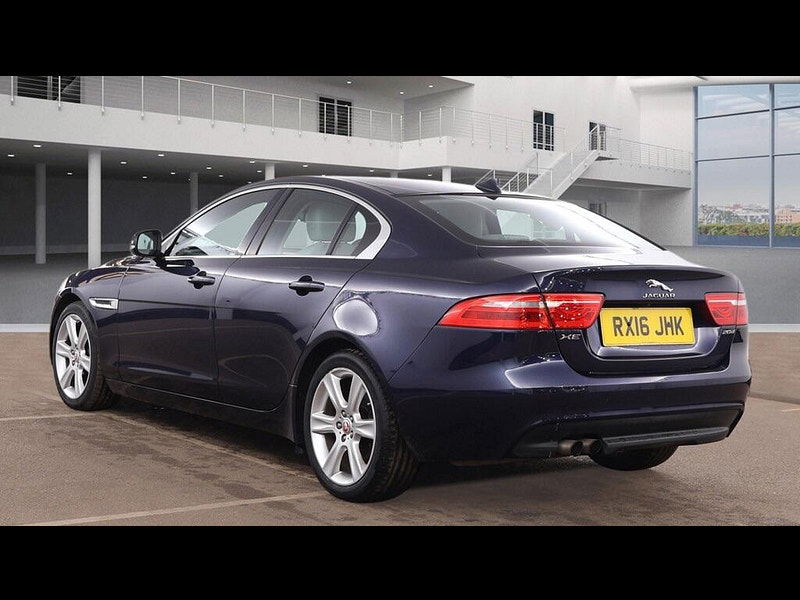Jaguar XE 2.0d Portfolio Auto Euro 6 (s/s) 4dr 4dr Automatic 2026