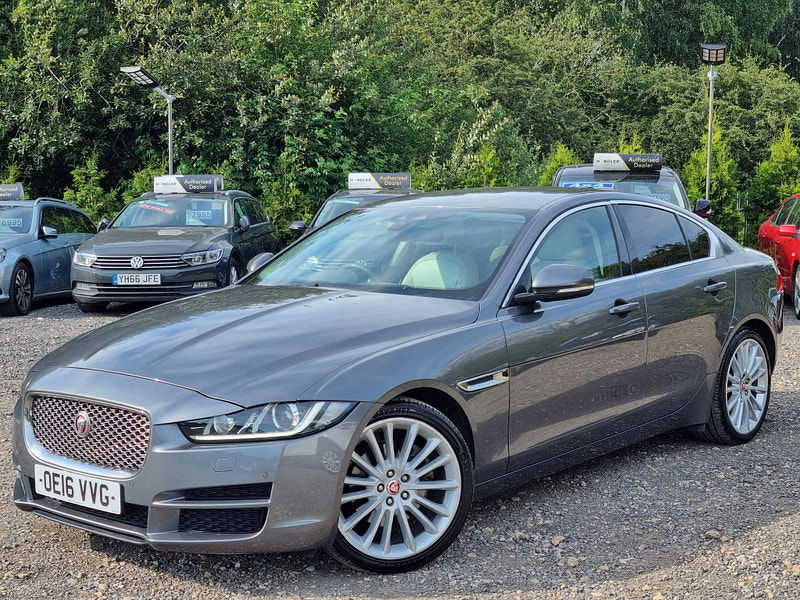 Jaguar XE 2.0d Portfolio Auto Euro 6 (s/s) 4dr 4dr Automatic 2024